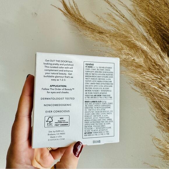 NEW EVER Bold Brave Cheek Blush Eye Eyeshadow Face Makeup Palette Clean Beauty - Picture 3 of 7